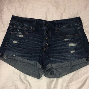 Abercrombie & Fitch denim shorts. Size 28